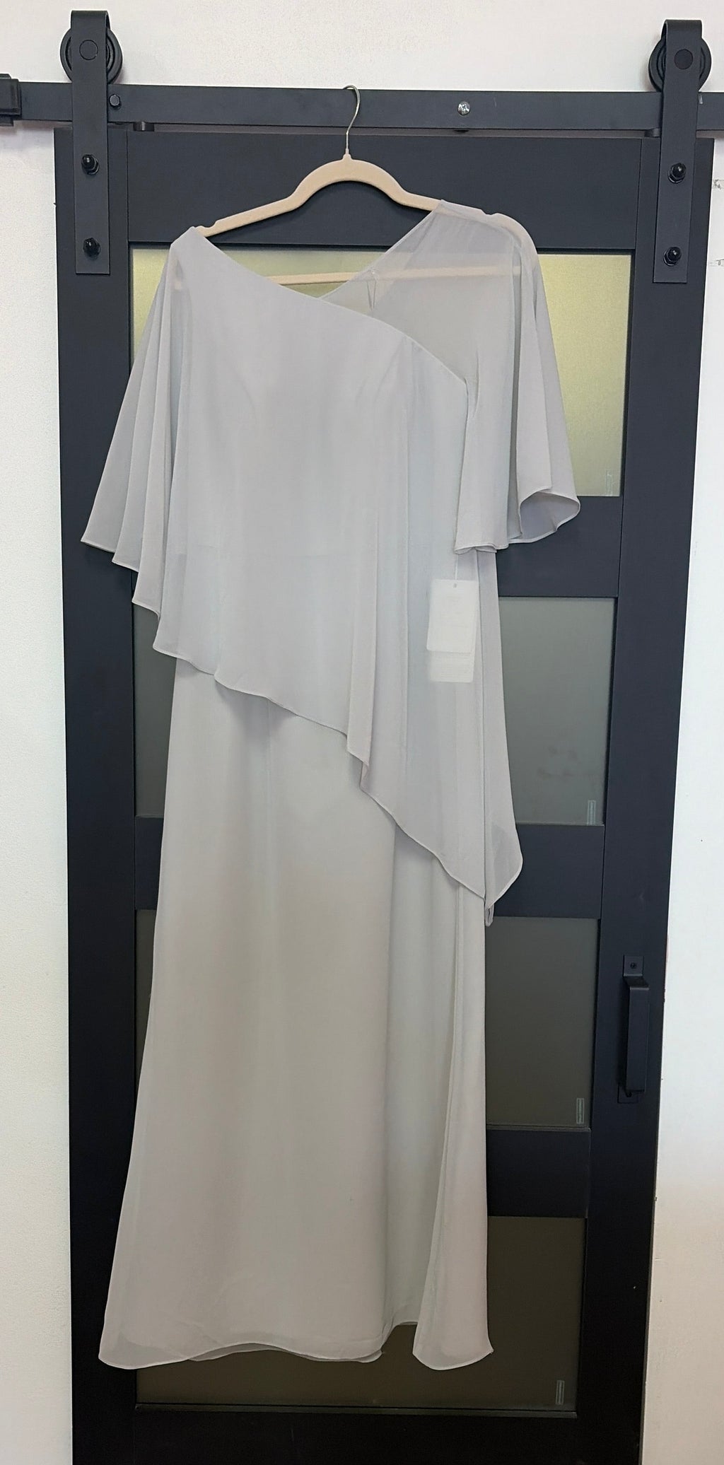 Light gray short sleeve gown