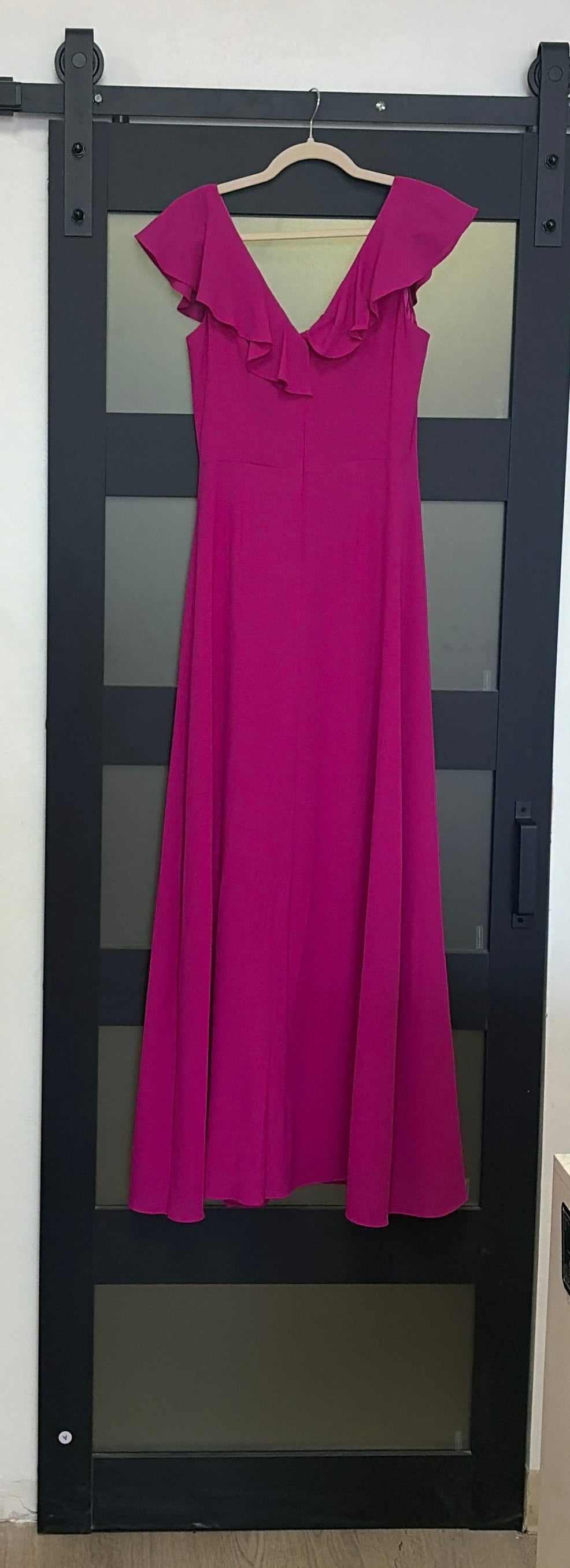 Belle Badgley Mischka Fuschia short sleeve gown