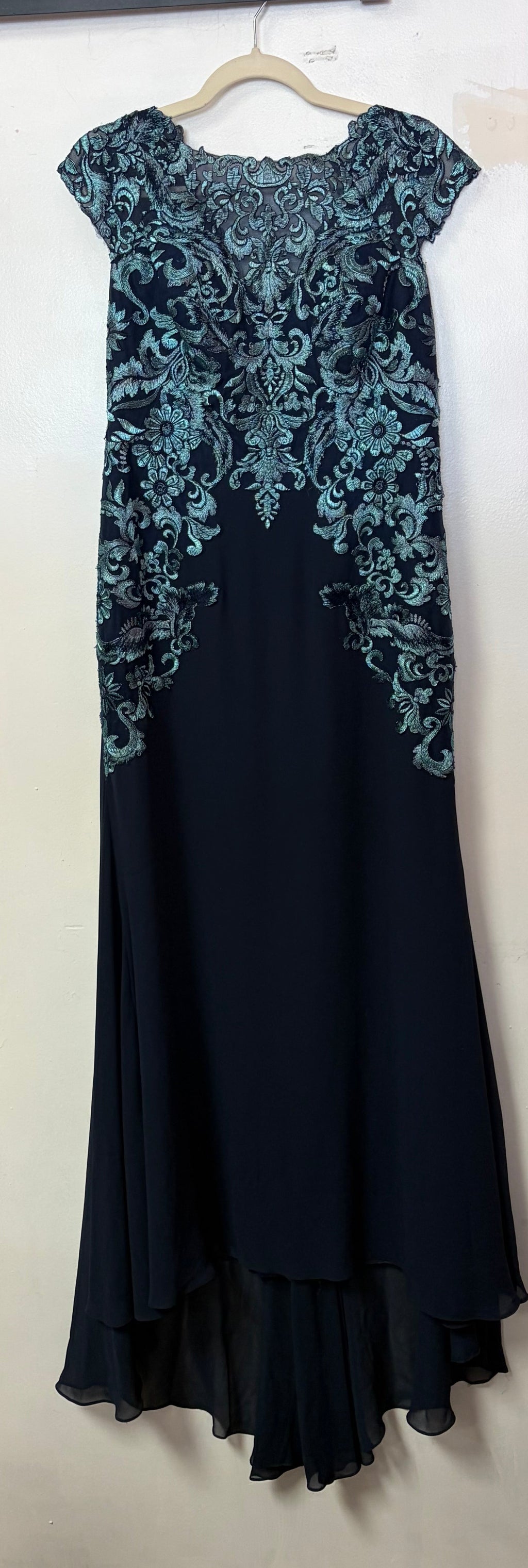 Cameron Blake 216691 Navy and Turquoise Lace Chiffon Formal Gown