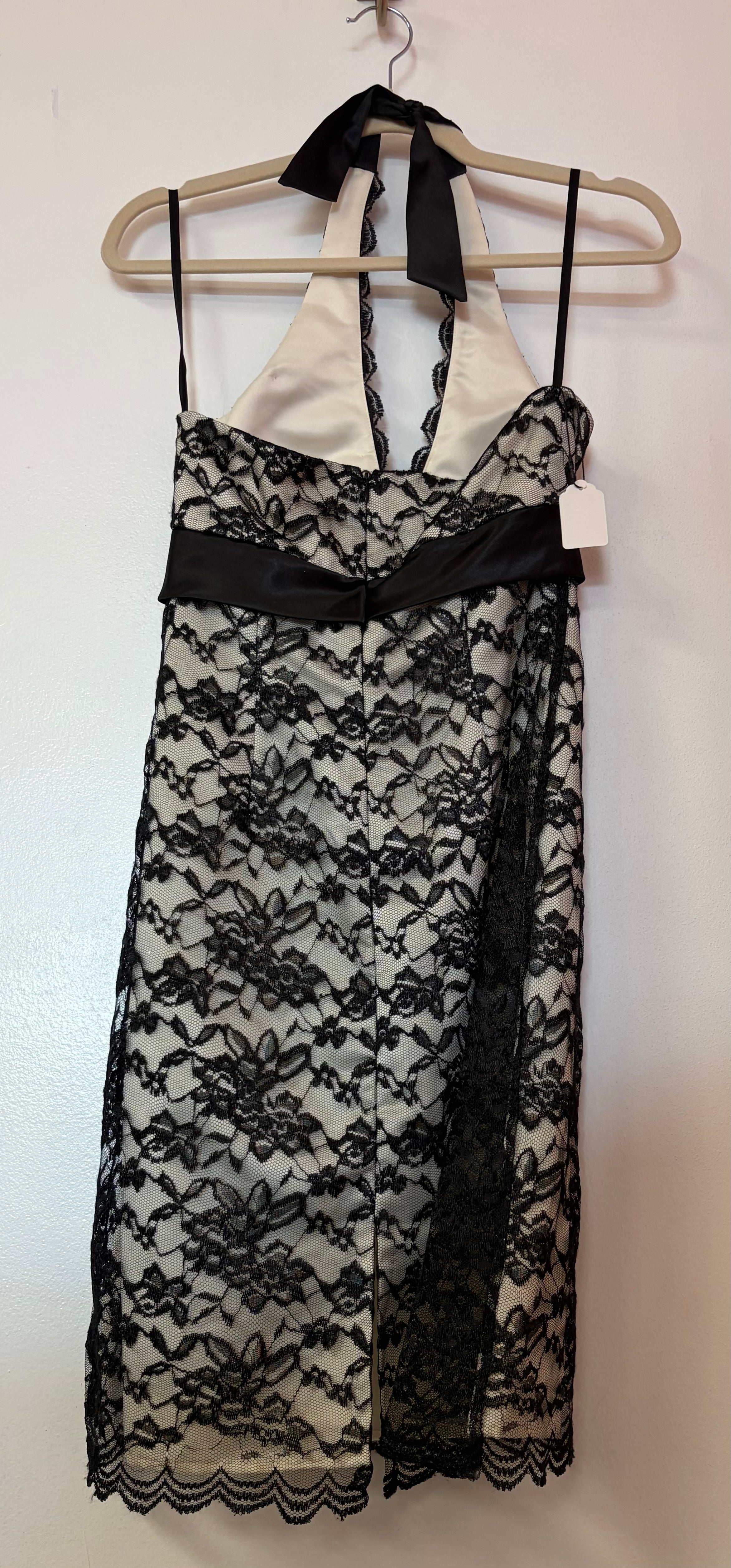 Black Lace Halter Cocktail Dress with Satin Waist Bow and Scalloped Hem