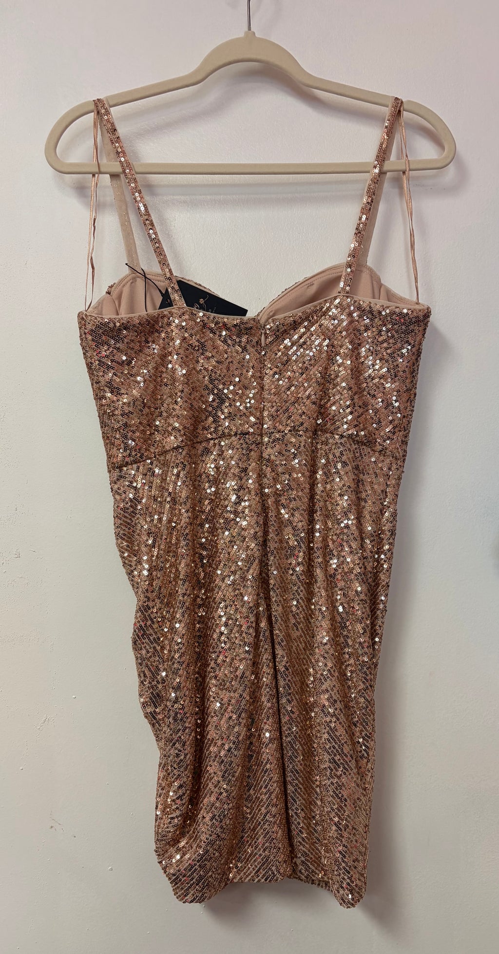 Morgan & Co. Rose Gold Sequin Homecoming Dress with Sweetheart Neckline and Ruched Skirt