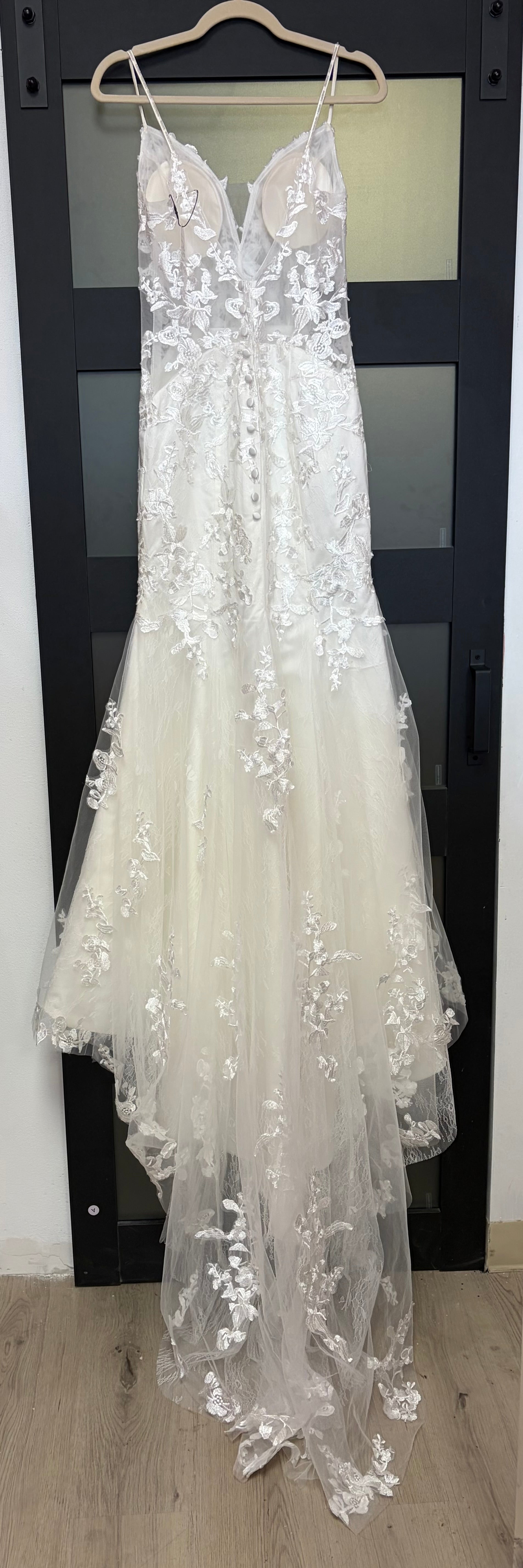 Romantic Floral Lace Mermaid Bridal Gown