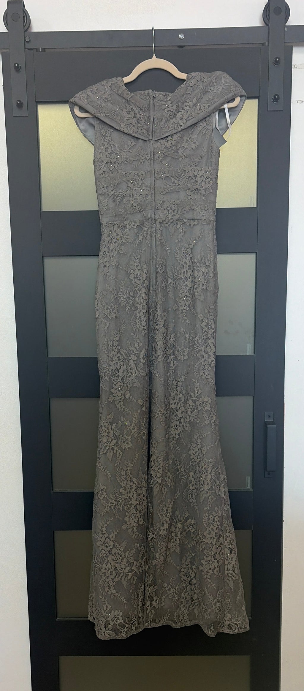 La Femme 27982 short sleeve gown