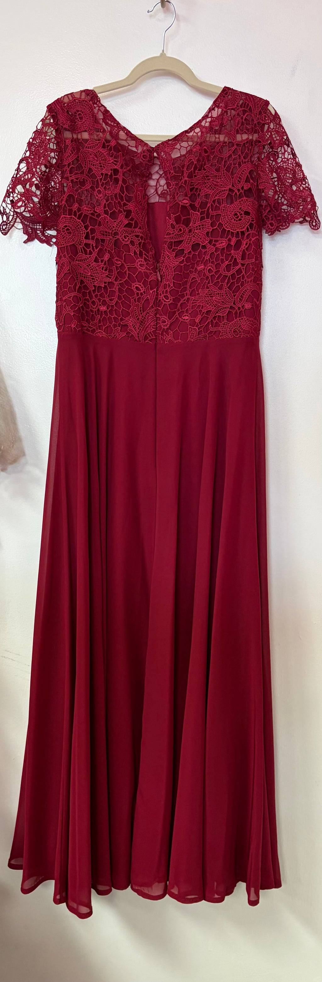 JJ’s House Burgundy Lace Chiffon A-Line Formal Gown