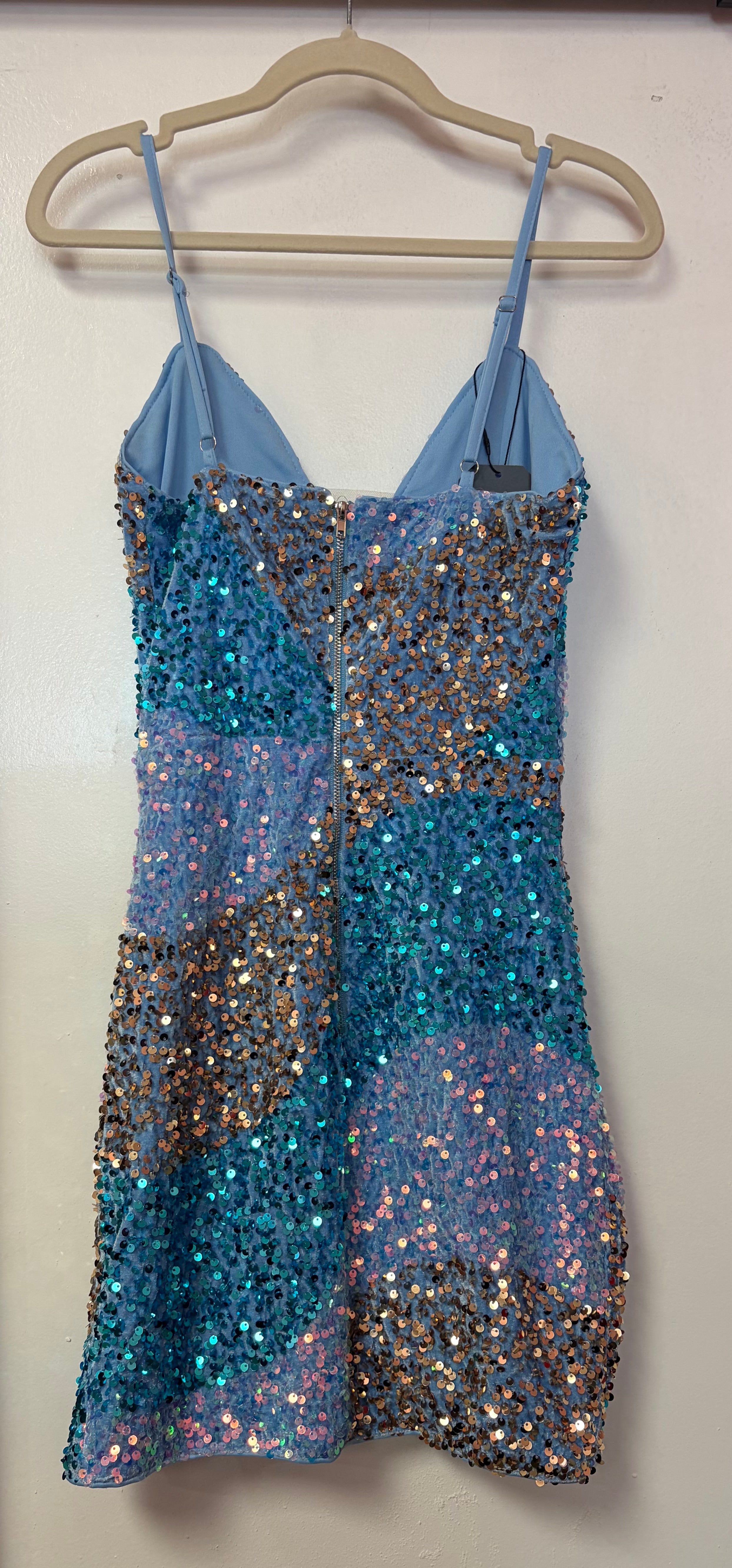 Blue Iridescent Sequin Ruched Bodycon Homecoming Dress