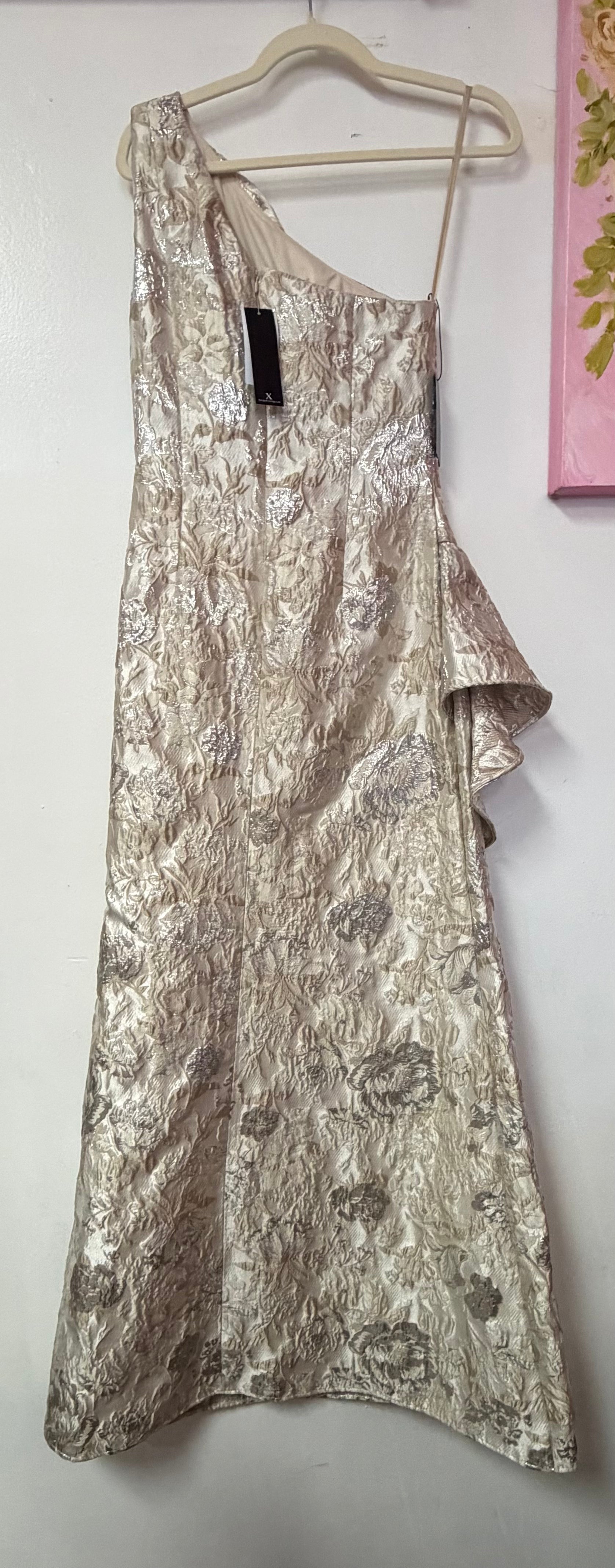 Xscape Champagne Metallic Floral Jacquard One-Shoulder Cocktail Dress