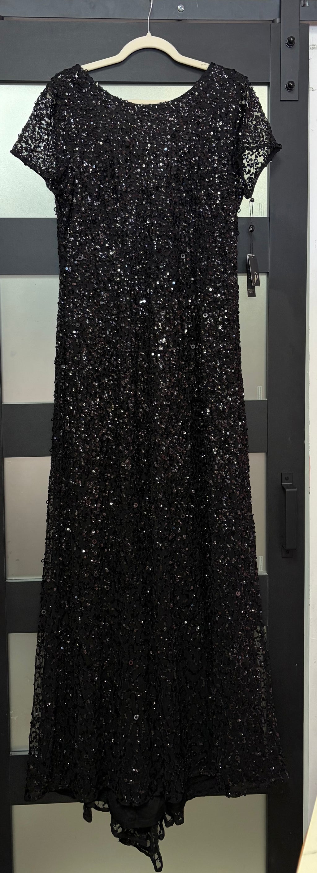 Adrianna Papell Black Sequin Lace Short Sleeve Evening Gown