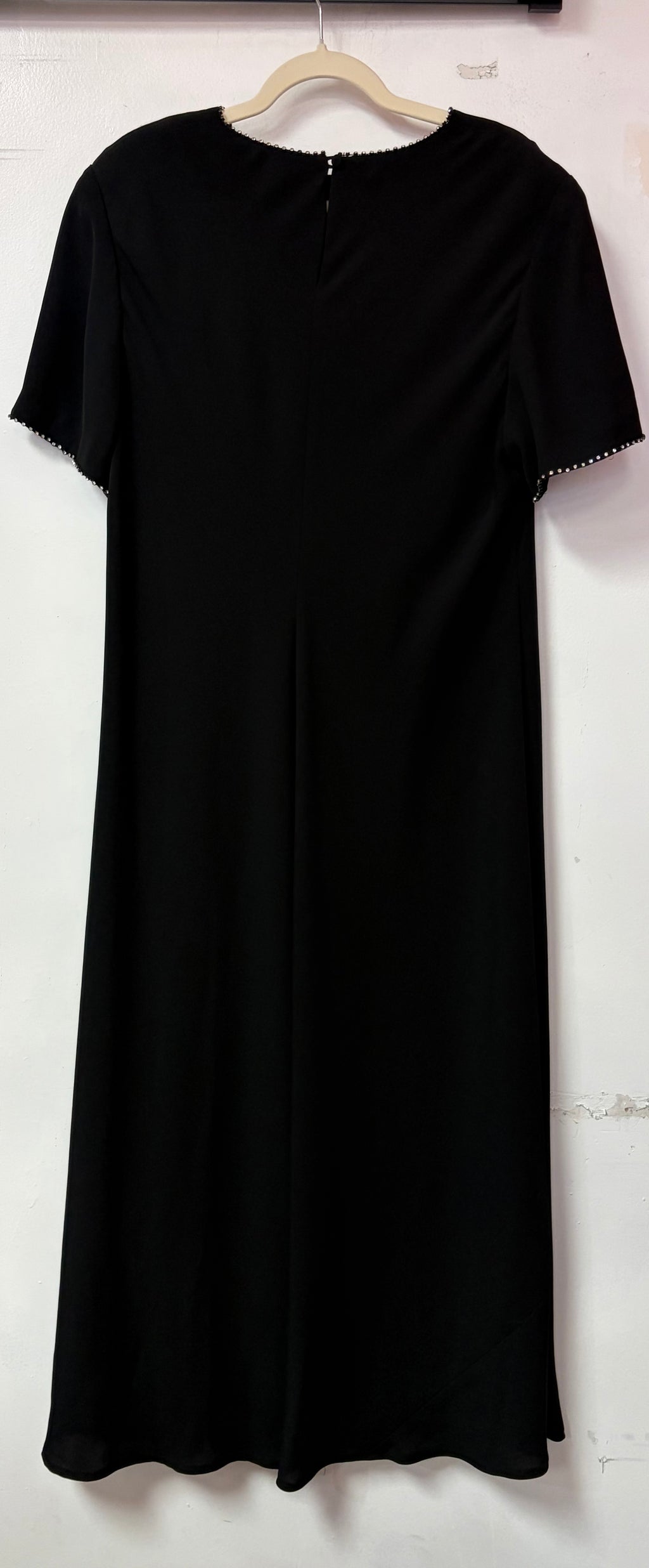 Adrianna Papell Black Embellished Short Sleeve Gown