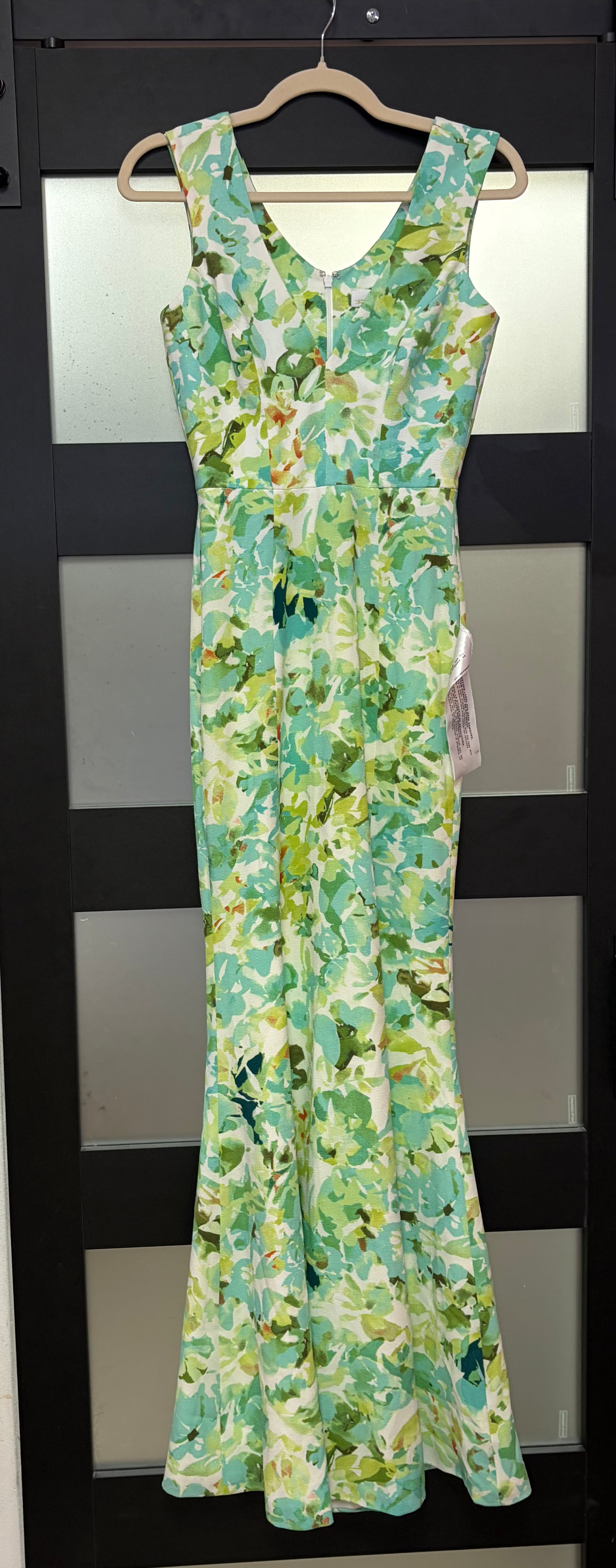 Dress the Population Mint Green Watercolor Floral Mermaid Midi Dress with Scoop Neckline